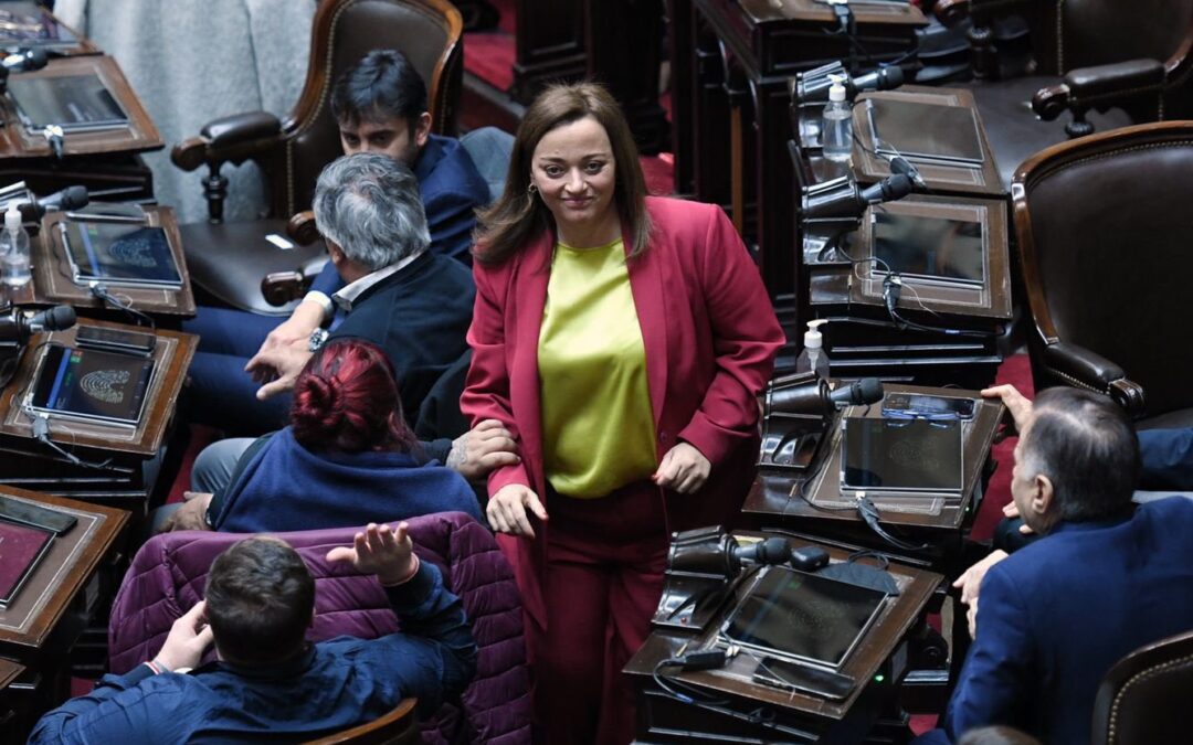 NUNCA ANTES EN ARGENTINA: TRES MUJERES EN LA SUCESIÓN PRESIDENCIAL