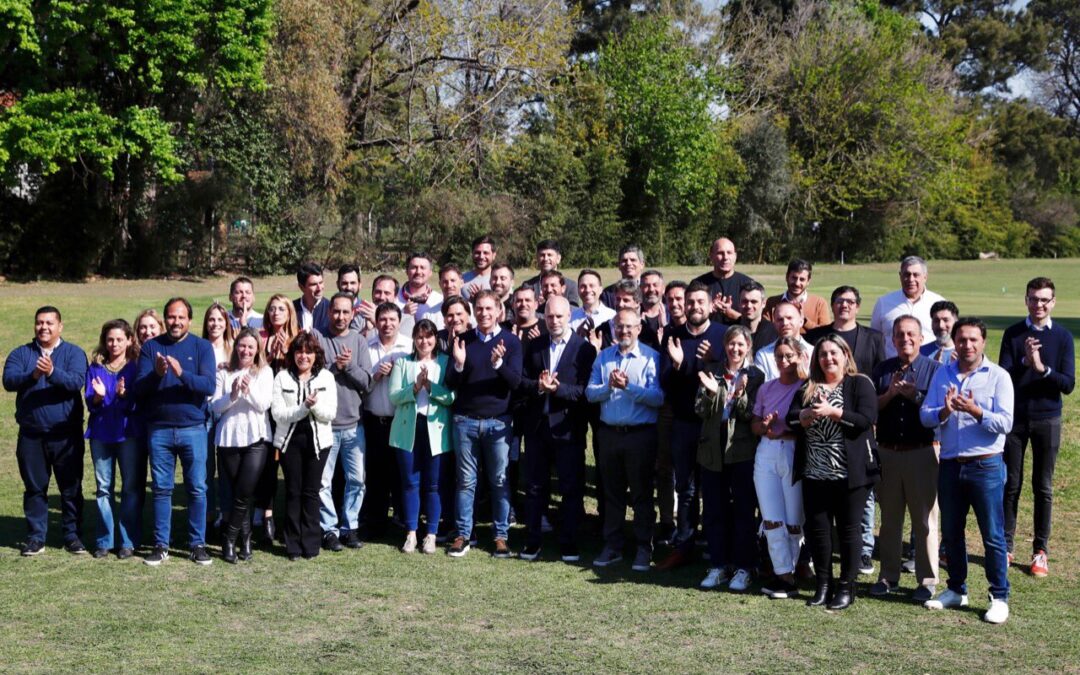 LÍDERES DEL PRO SE REUNIERON PARA INICIAR “PREPARARSE PARA GOBERNAR”