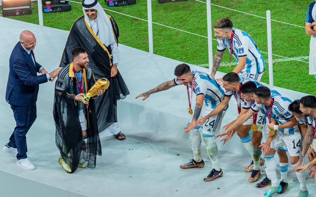 MESSI VIAJÓ A FRANCIA PARA ESTAR A DISPOSICIÓN DEL PSG QUE PERDIÓ SU ÚLTIMO PARTIDO