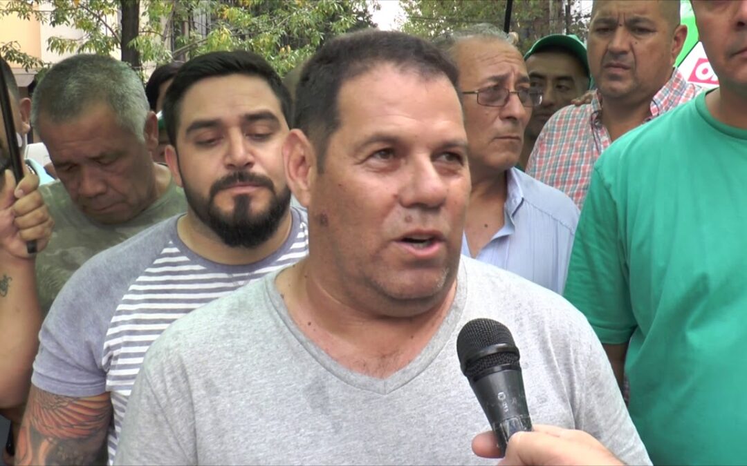 DENUNCIAN AL SECRETARIO DE COMERCIO POR USAR A LA “MAFIA SINDICAL”