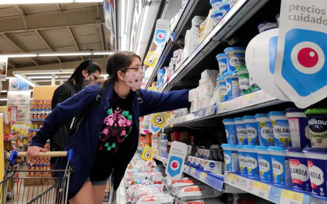 MÁS DE UN CUARTO DE MILLÓN DE PESOS POR MES REQUIERE UNA FAMILIA DE CLASE MEDIA