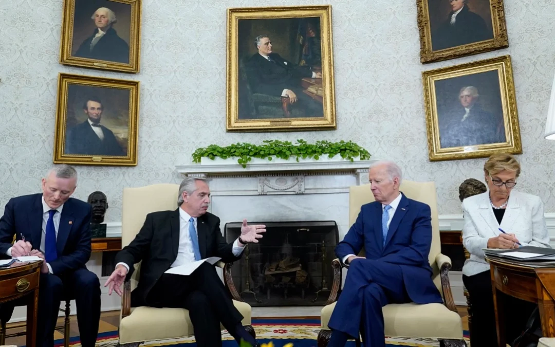 ALBERTO FERNÁNDEZ LE PIDIÓ APOYO A BIDEN EN LA NEGOCIACIÓN CON EL FMI