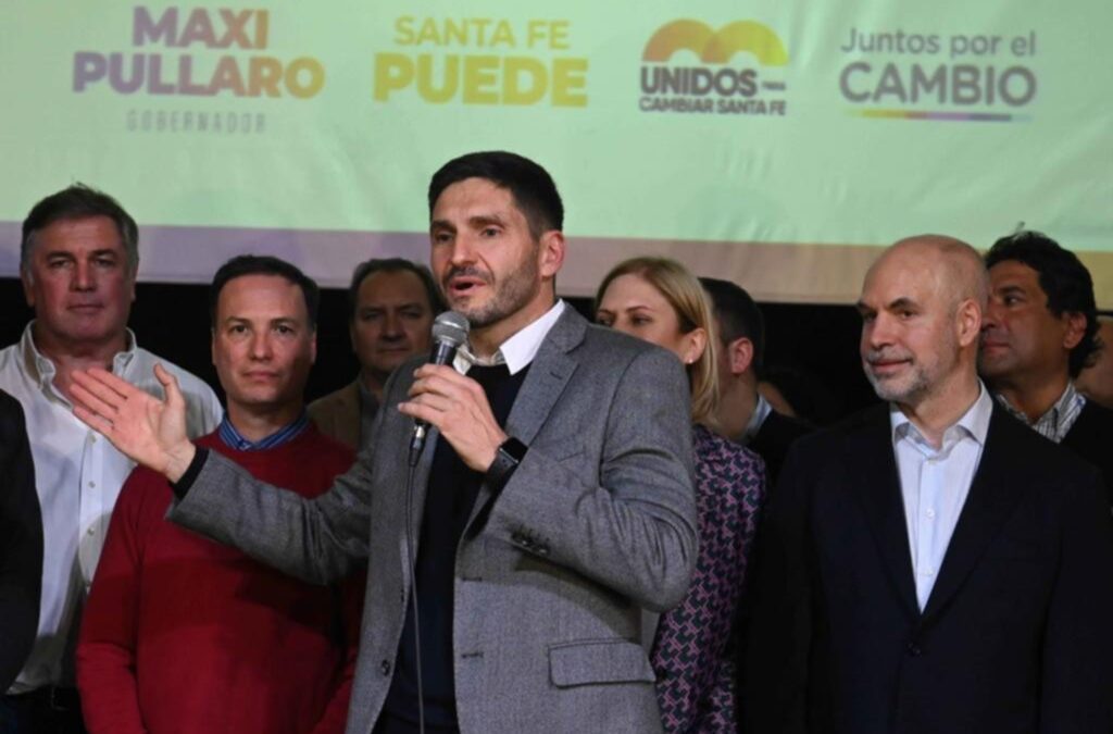 ELECCIONES EN SANTA FE: TRAS IMPONERSE EN LAS PASO, MAXIMILIANO PULLARO AFIRMÓ QUE TRABAJARÁ POR LA UNIDAD CON CAROLINA LOSADA