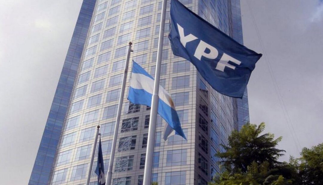 FALLO ADVERSO EN EL JUICIO POR YPF: EL PAÍS DEBERÁ PAGAR CASI US$ 16 MILLONES DE DÓLARES POR LA ESTATIZACIÓN
