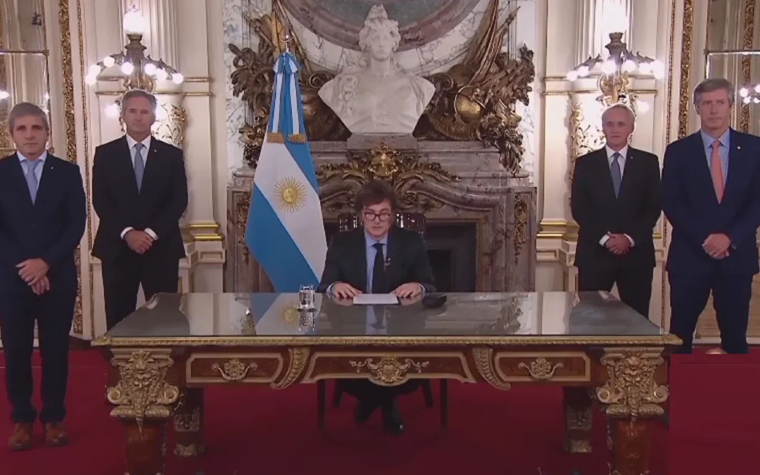 Milei anunció un 0,2% de superávit fiscal en el primer trimestre en cadena nacional