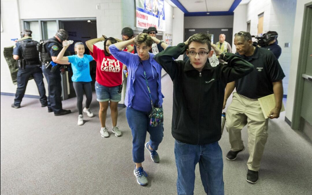 Conmoción en una escuela de Escobar por chats de alumnos que planificaban una masacre