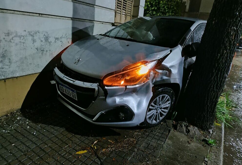 Escándalo en Gualeguaychú: un concejal radical chocó alcoholizado y el intendente pidió su renuncia