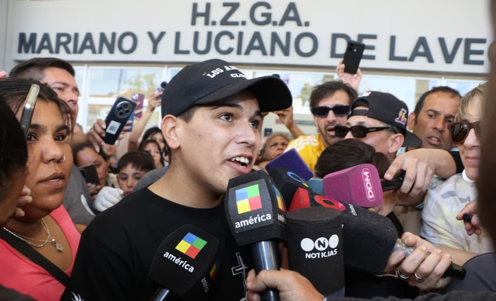 Thiago Medina deja el hospital tras casi un mes de recuperación: “Lo que más quiero es ver a mis hijas”